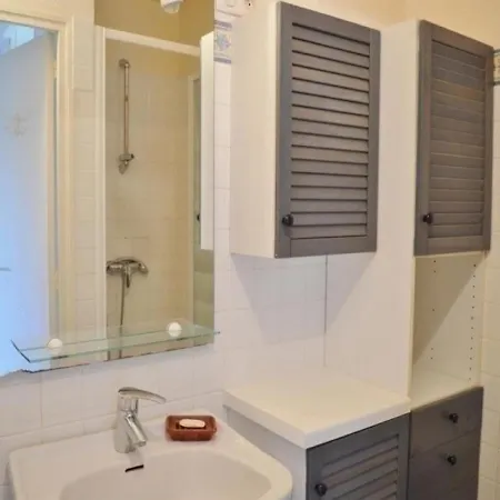 Holiday home Maison Le Lavandou, 5 Pieces, 8 Personnes - Fr-1-251-245 Le Lavandou