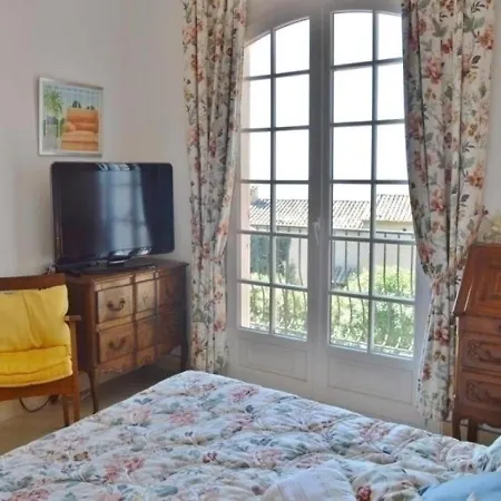 Holiday home Maison Le Lavandou, 5 Pieces, 8 Personnes - Fr-1-251-245 *