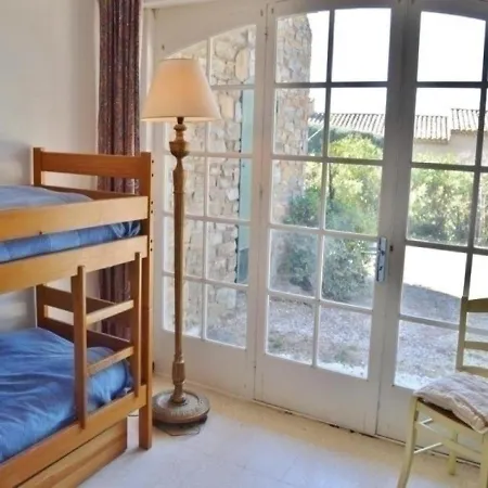 Maison Le Lavandou, 5 Pieces, 8 Personnes - Fr-1-251-245 Holiday home